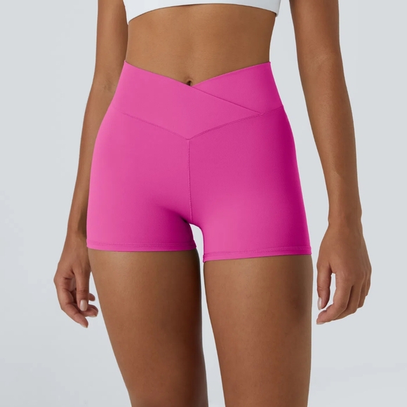 New Halara SoftlyZero High Waisted Crossover Plain Yoga Biker Shorts 3'' XS Pink - Picture 1 of 8